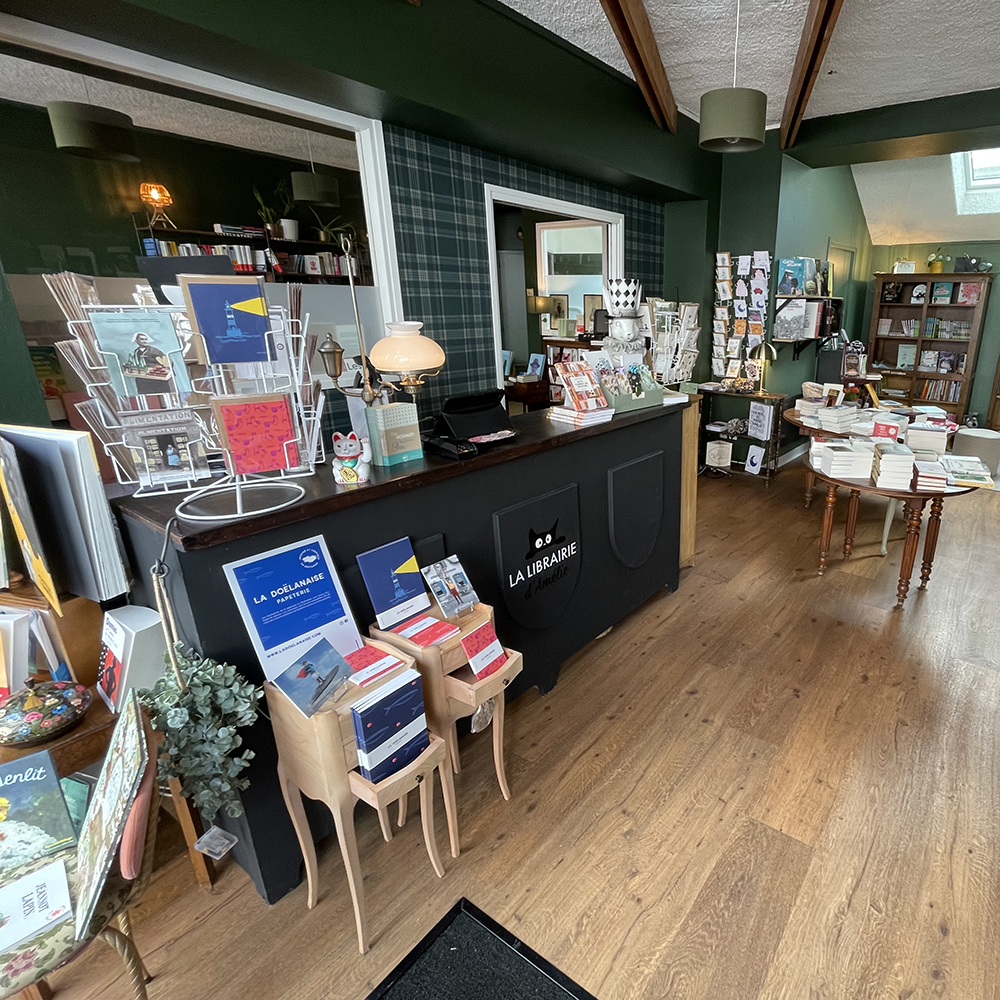 Amélie 2 peinture lettres enseigne lorient bretagne