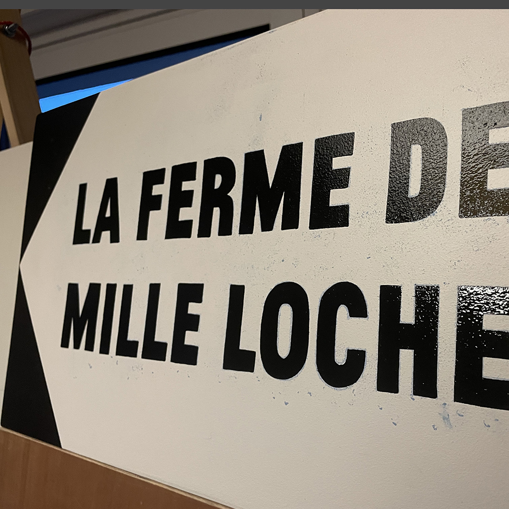 Ferme Mille Loches 2 peinture lettres enseigne lorient bretagne