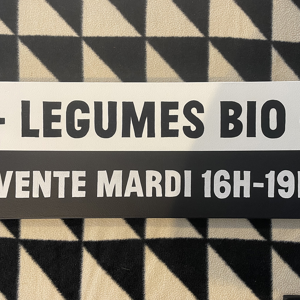 Ferme Mille Loches 3 peinture lettres enseigne lorient bretagne