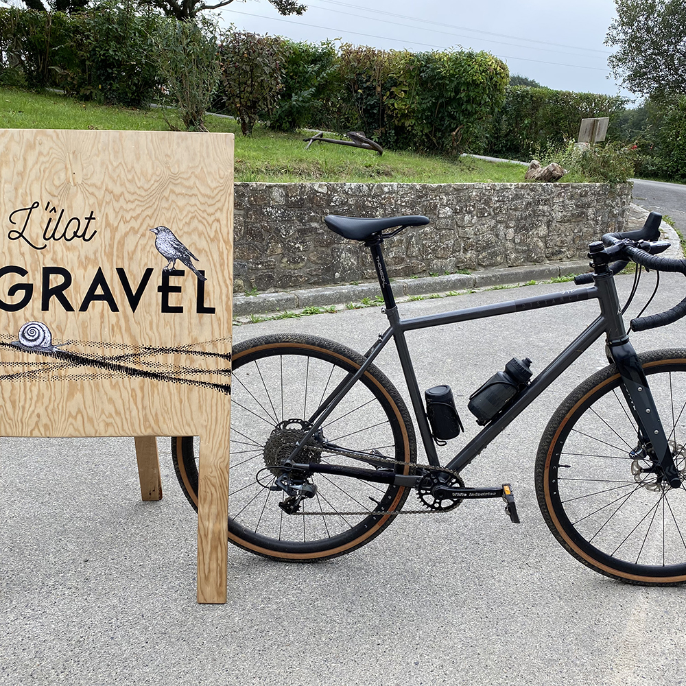 Ilot Gravel 2 peinture lettres enseigne lorient bretagne