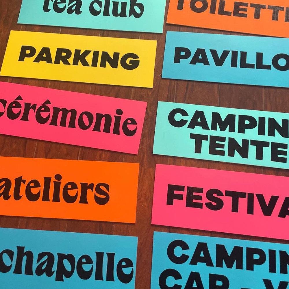 Lova Lova 1 peinture lettres enseigne lorient bretagne