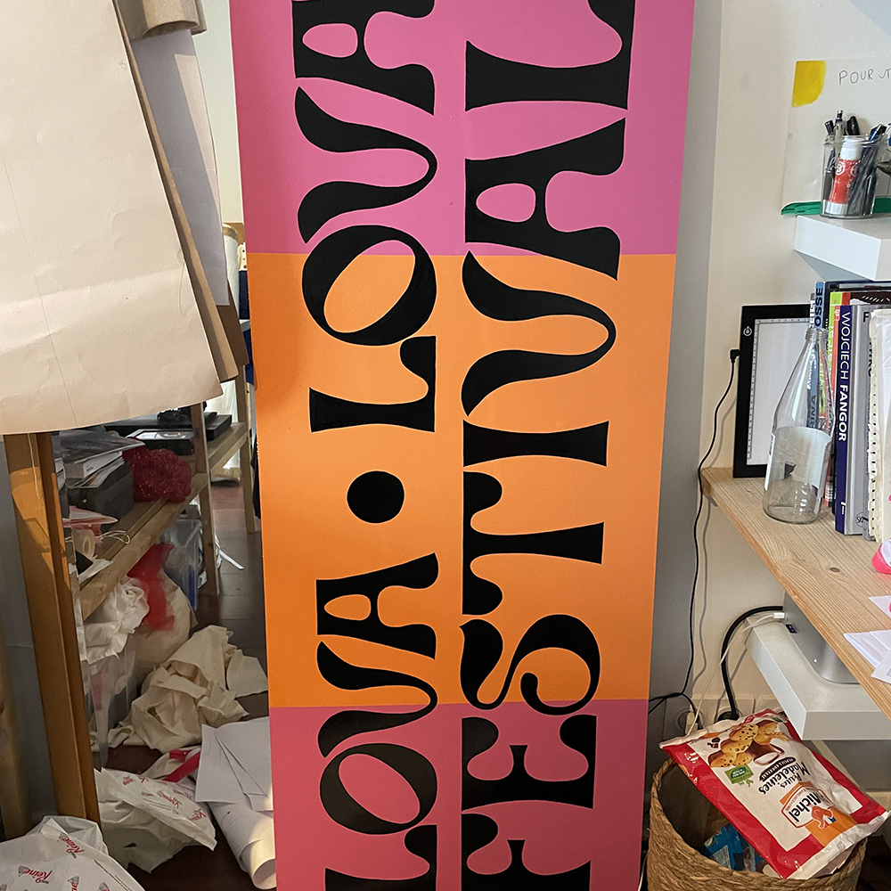 Lova Lova 5 peinture lettres enseigne lorient bretagne