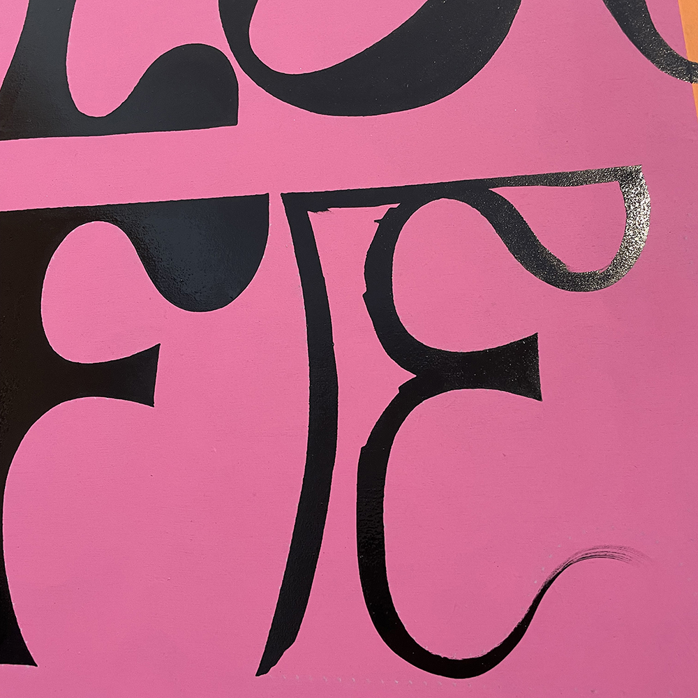 Lova Lova 6 peinture lettres enseigne lorient bretagne