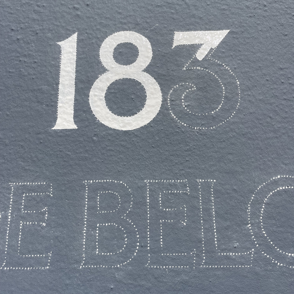 Psy Belgique 1 peinture lettres enseigne lorient bretagne